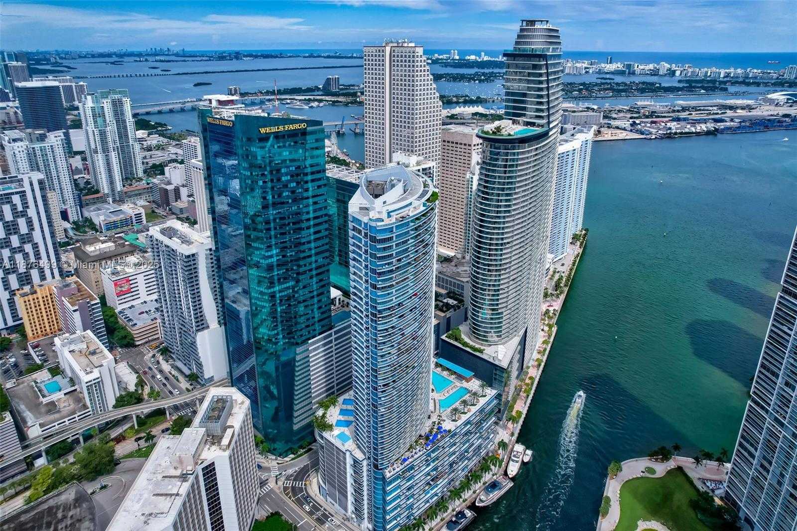 Small Image of 300 BISCAYNE BOULEVARD WAY #2402E, Miami Number 83