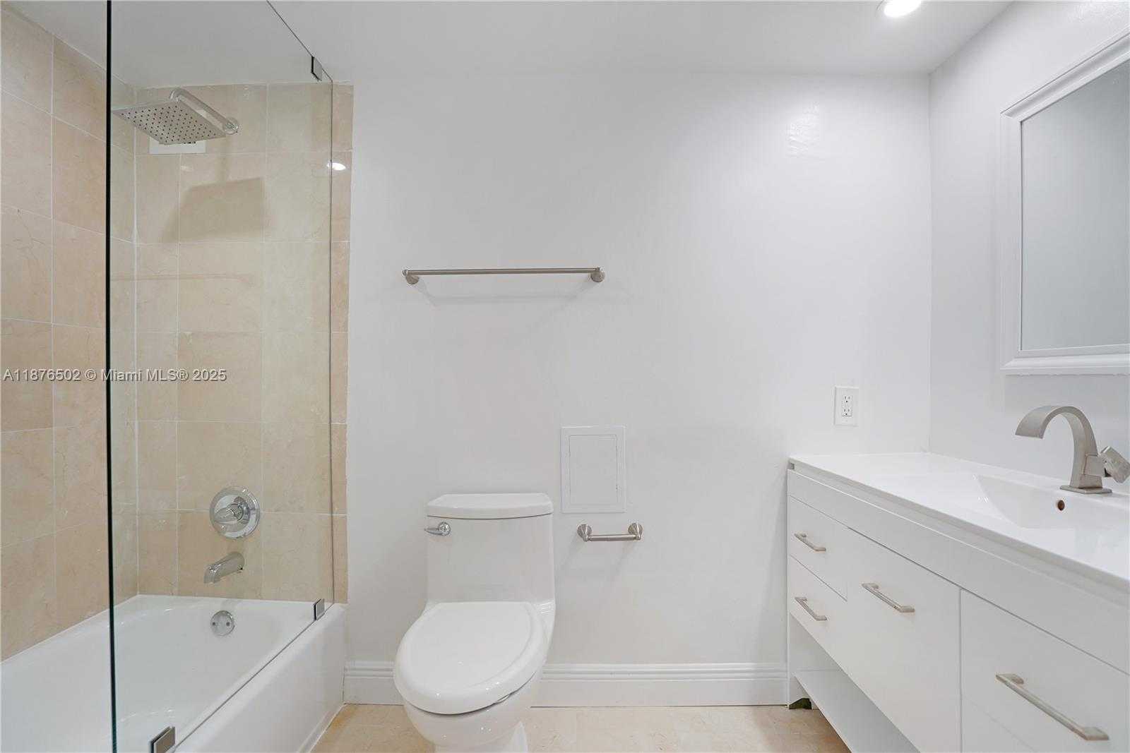 Small Image of 5101 COLLINS AVE #14B, Miami Beach Number 10