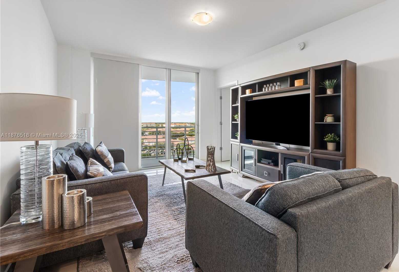 Imagen de Pequeño Objeto