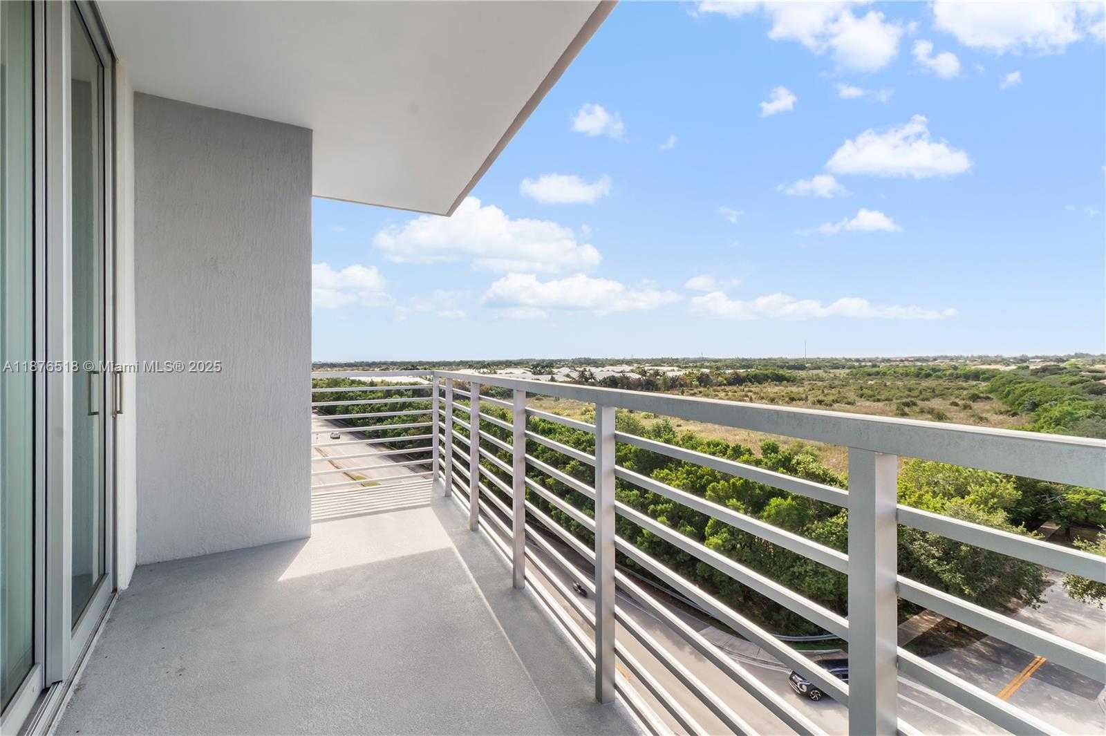 Imagen de Pequeño Objeto