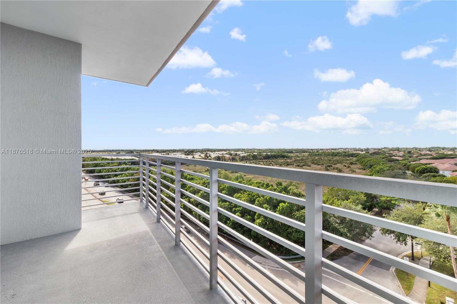 Imagen de Pequeño Objeto