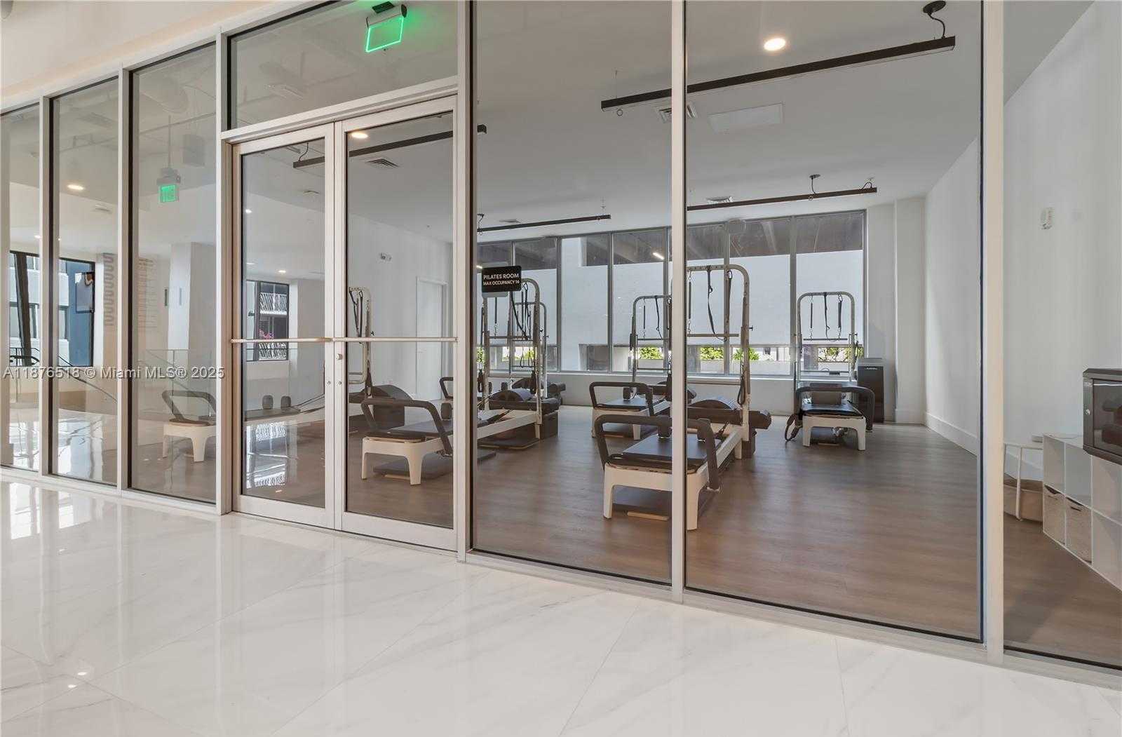 Imagen de Pequeño Objeto