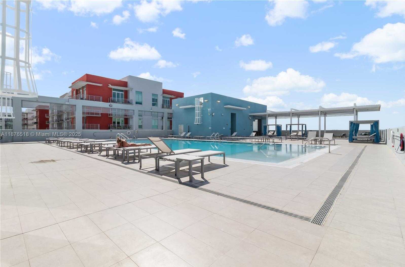 Imagen de Pequeño Objeto