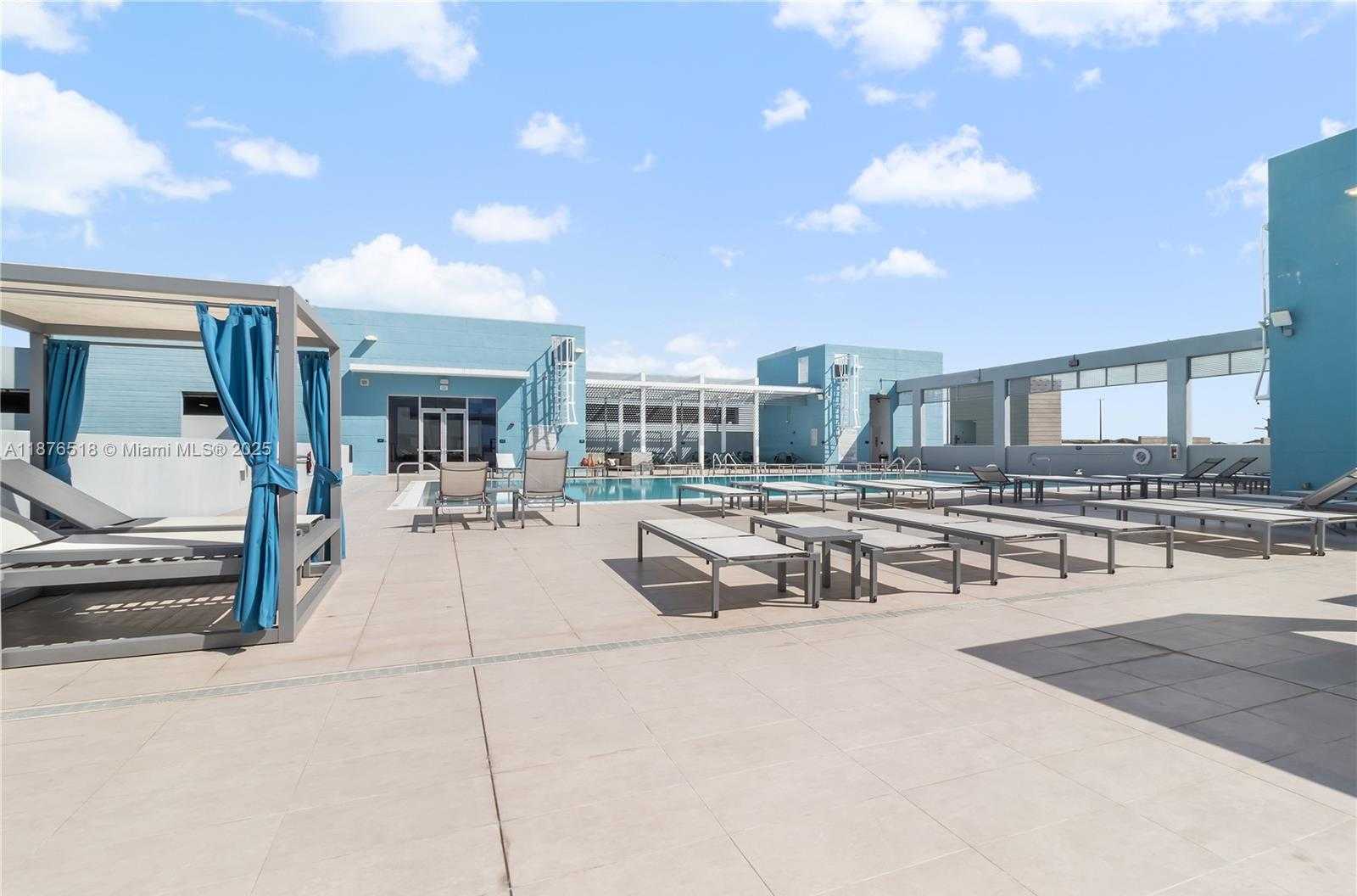 Imagen de Pequeño Objeto