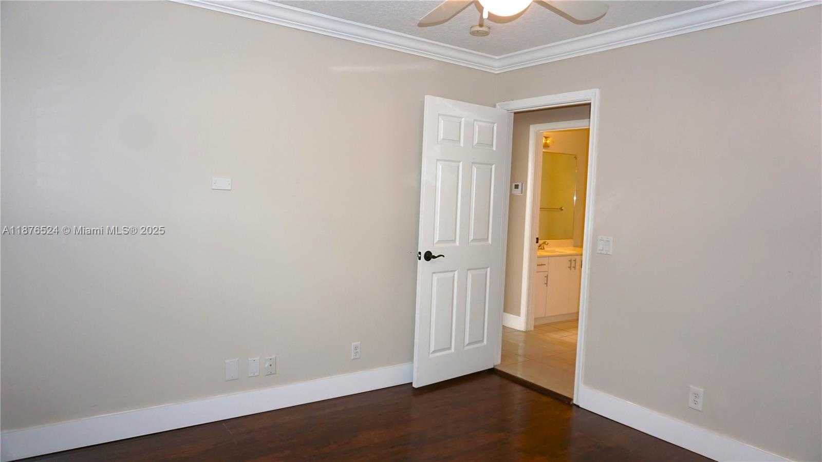 Small Image of 2524 EAGLE RUN CT, Weston Number 17
