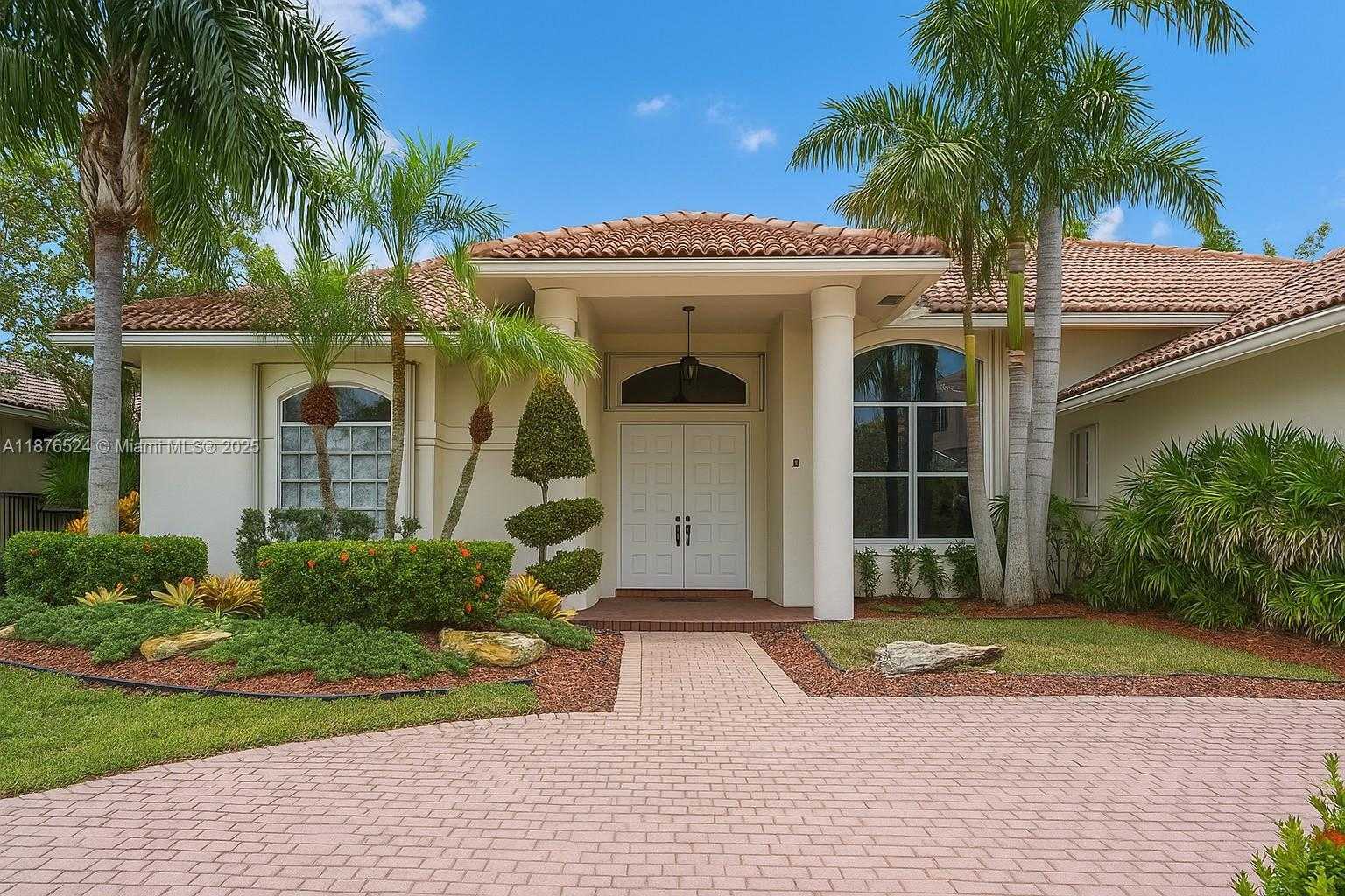 Small Image of 2524 EAGLE RUN CT, Weston Number 2