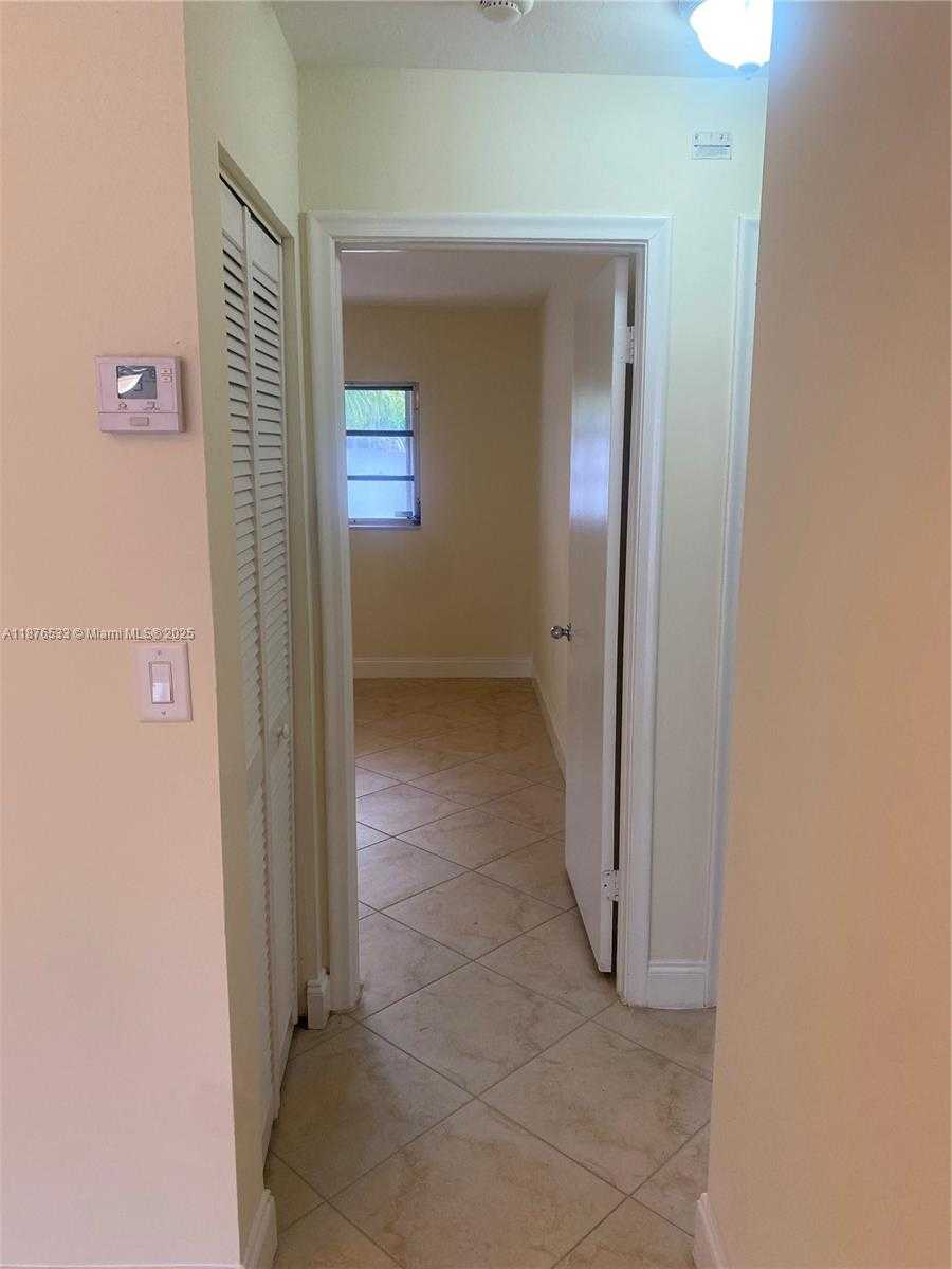 Small Image of 8108 SOUTH WEST 81ST PL, Miami Number 18