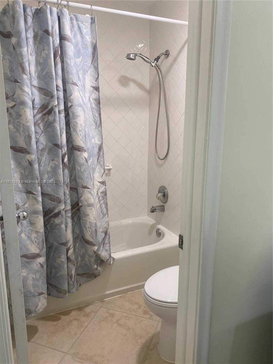 Small Image of 8108 SOUTH WEST 81ST PL, Miami Number 27
