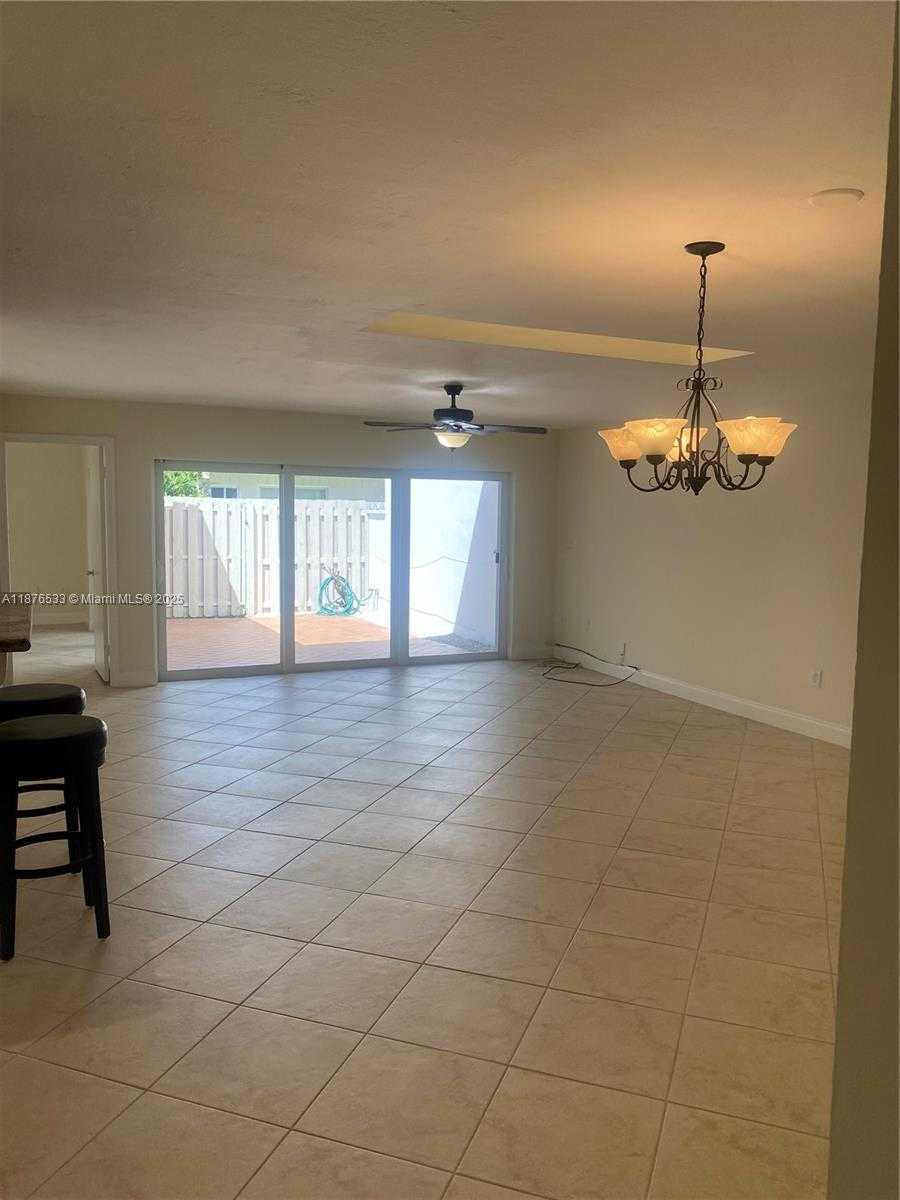 Small Image of 8108 SOUTH WEST 81ST PL, Miami Number 29