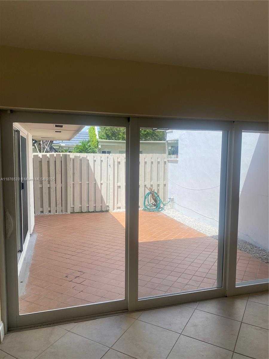 Small Image of 8108 SOUTH WEST 81ST PL, Miami Number 31