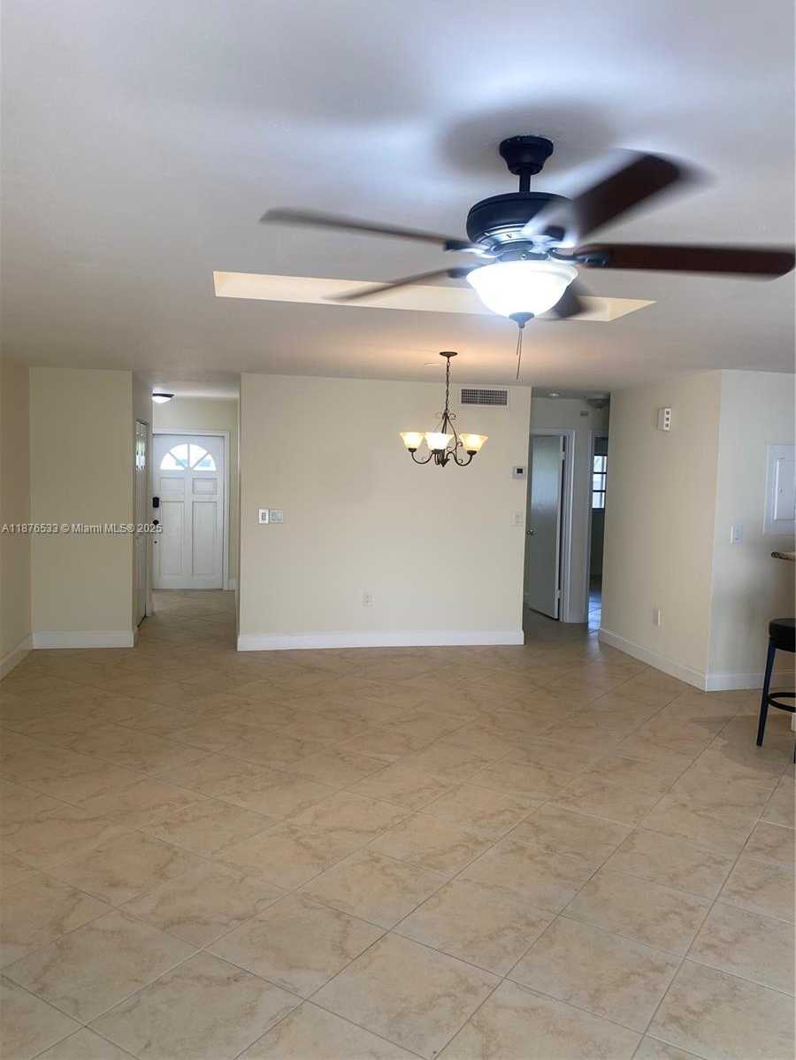 Small Image of 8108 SOUTH WEST 81ST PL, Miami Number 32