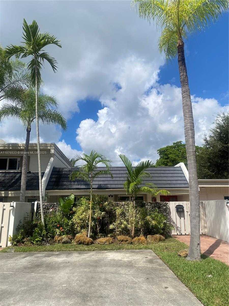 Small Image of 8108 SOUTH WEST 81ST PL, Miami Number 4