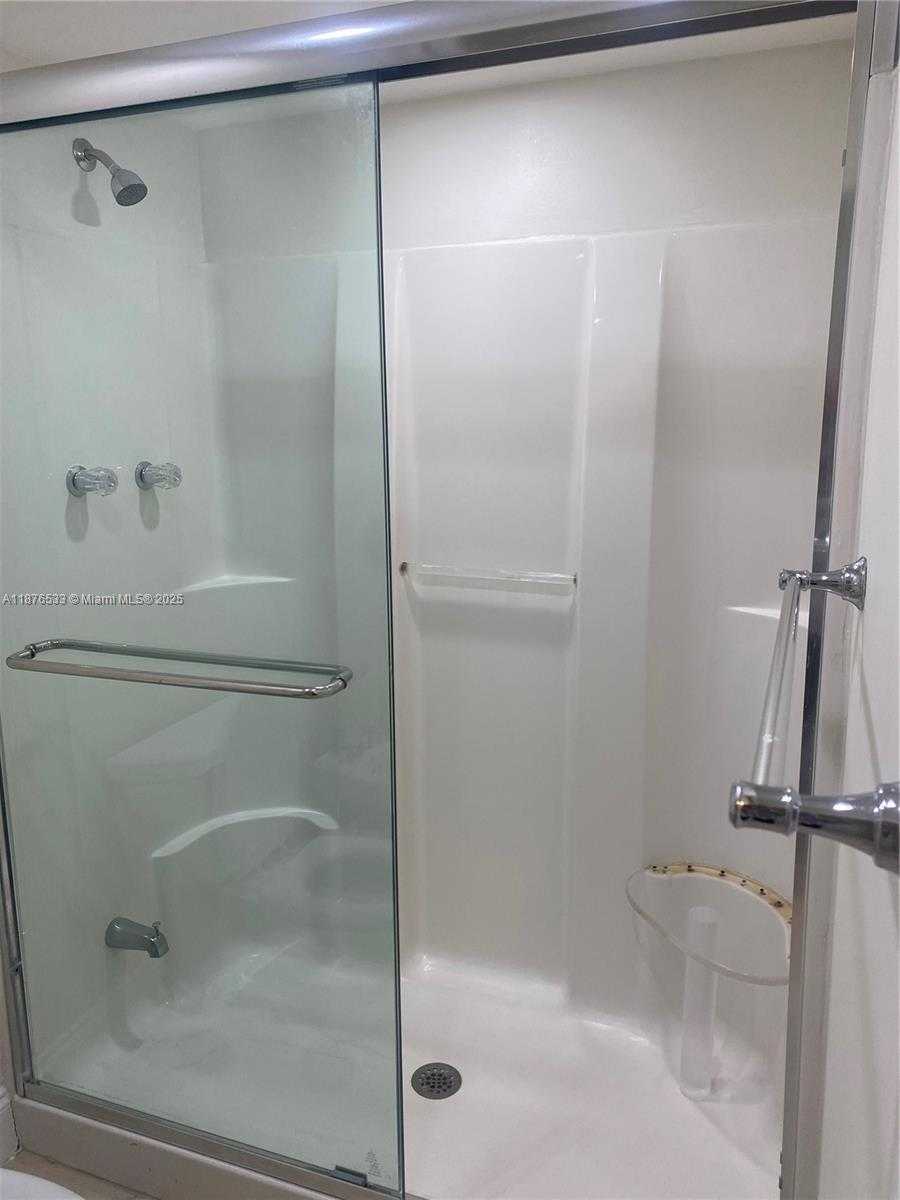 Small Image of 8108 SOUTH WEST 81ST PL, Miami Number 40