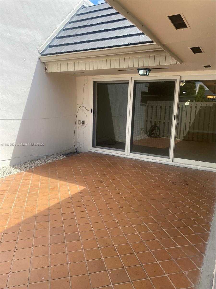 Small Image of 8108 SOUTH WEST 81ST PL, Miami Number 42
