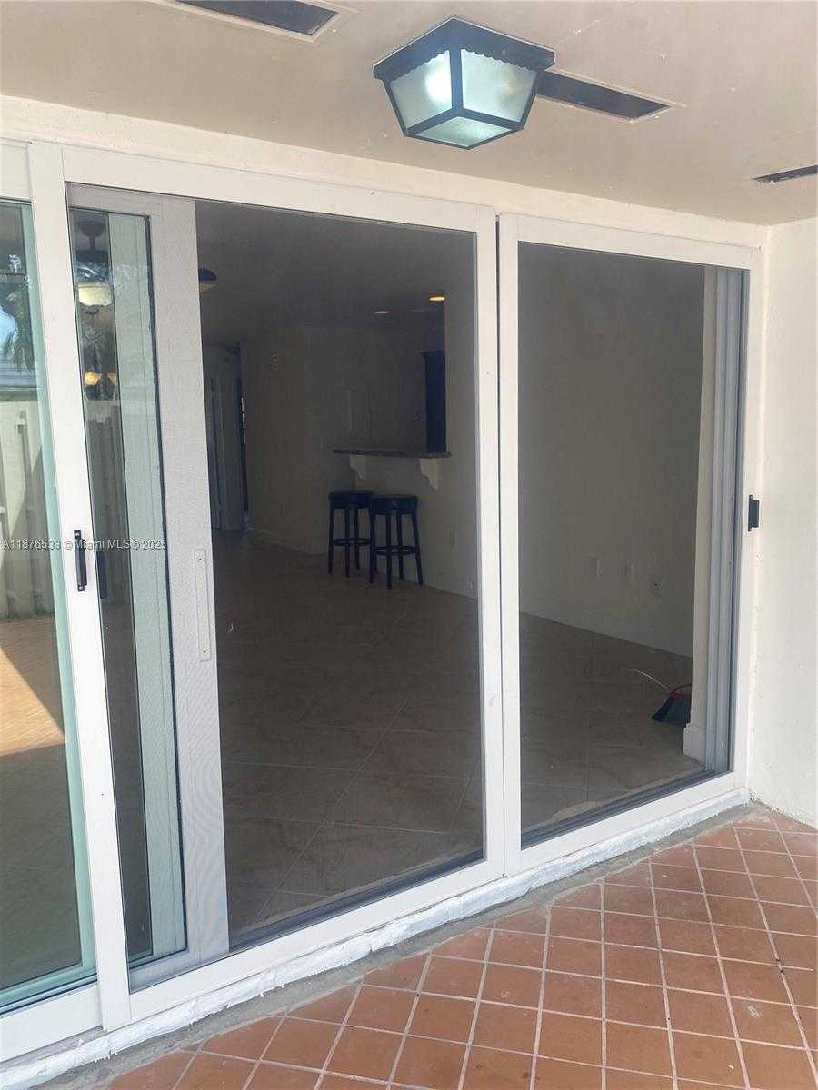 Small Image of 8108 SOUTH WEST 81ST PL, Miami Number 43