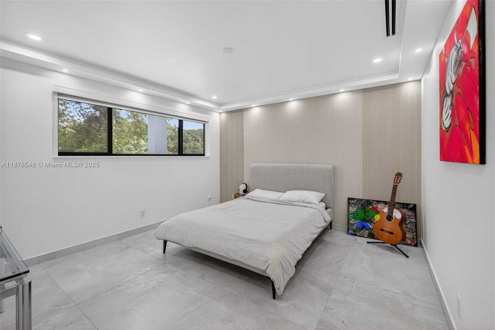 Small Image of 3000 RIVERLAND RD, Fort Lauderdale Number 24