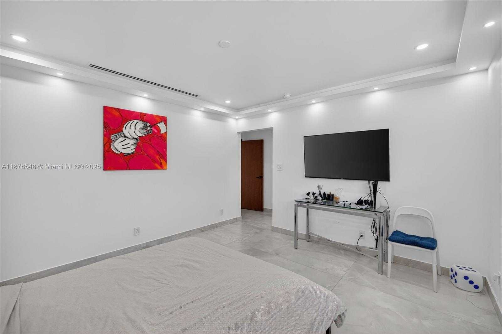 Small Image of 3000 RIVERLAND RD, Fort Lauderdale Number 25