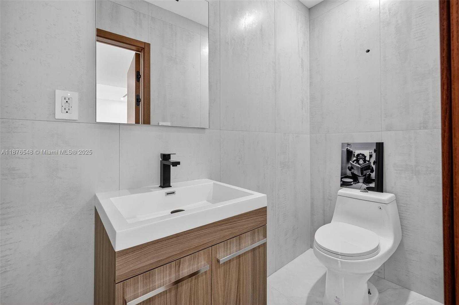 Small Image of 3000 RIVERLAND RD, Fort Lauderdale Number 26
