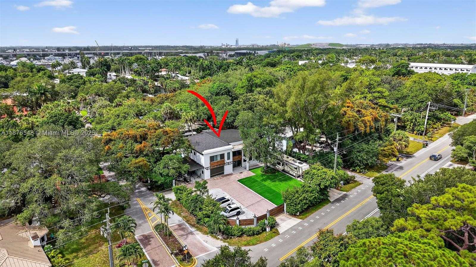 Small Image of 3000 RIVERLAND RD, Fort Lauderdale Number 3