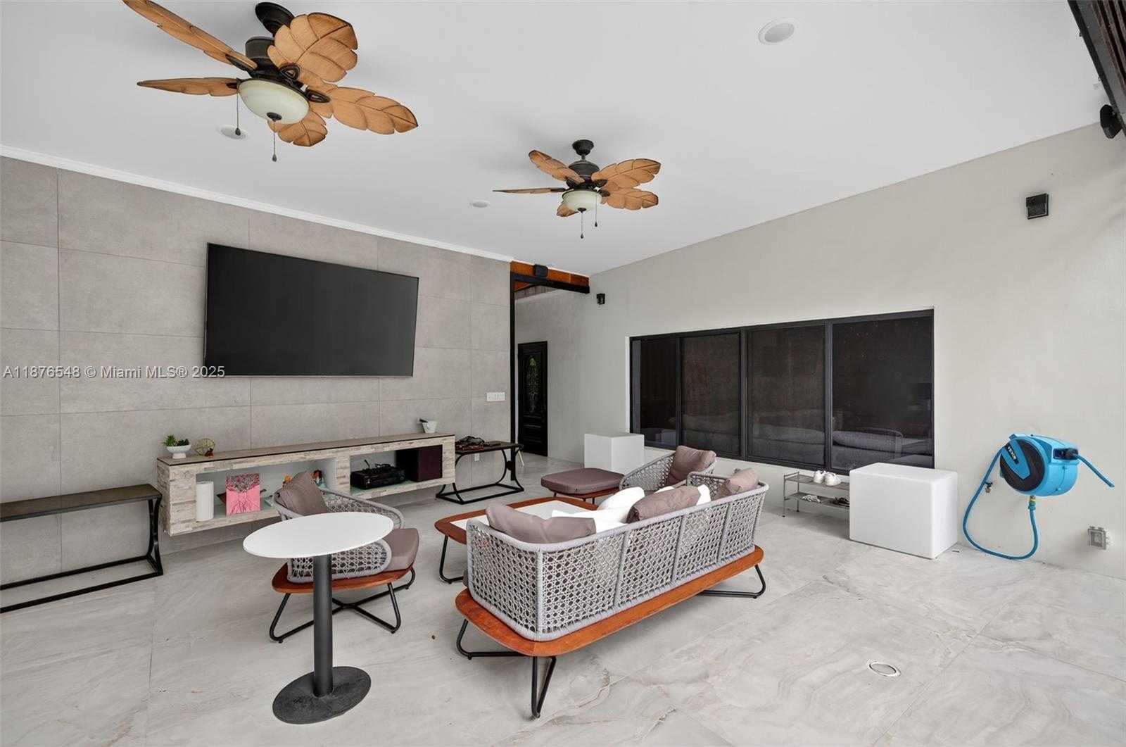 Small Image of 3000 RIVERLAND RD, Fort Lauderdale Number 37