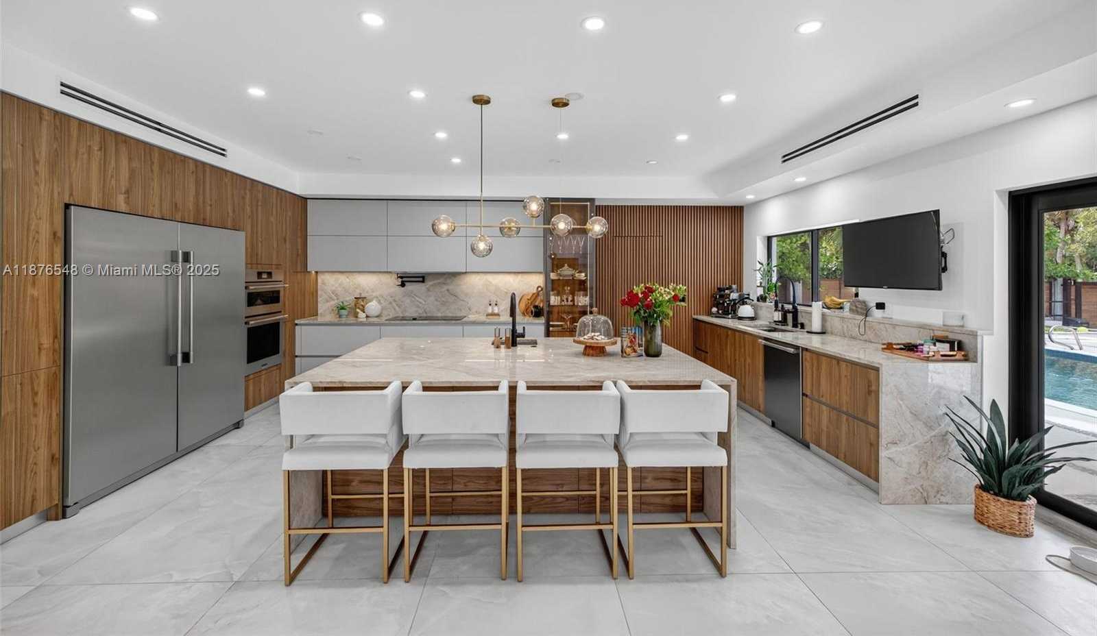 Small Image of 3000 RIVERLAND RD, Fort Lauderdale Number 6