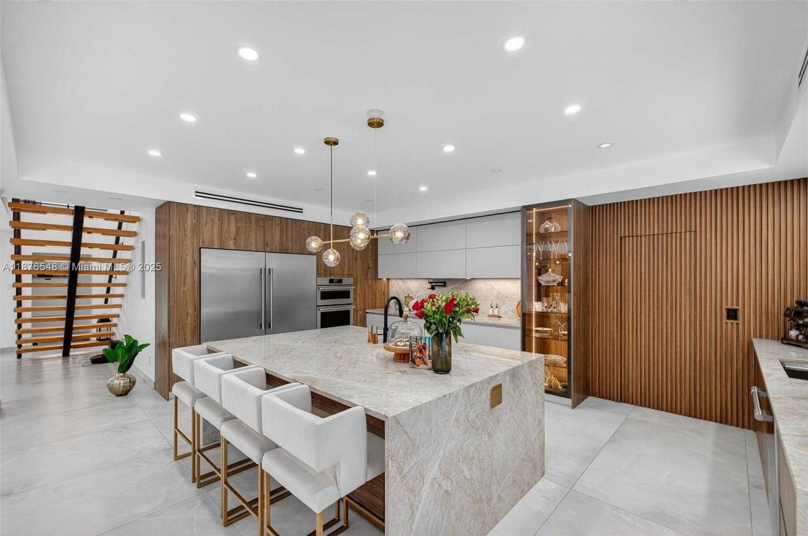 Small Image of 3000 RIVERLAND RD, Fort Lauderdale Number 7
