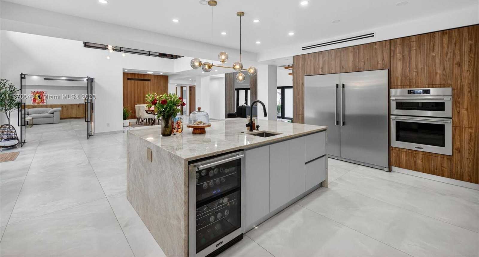 Small Image of 3000 RIVERLAND RD, Fort Lauderdale Number 8