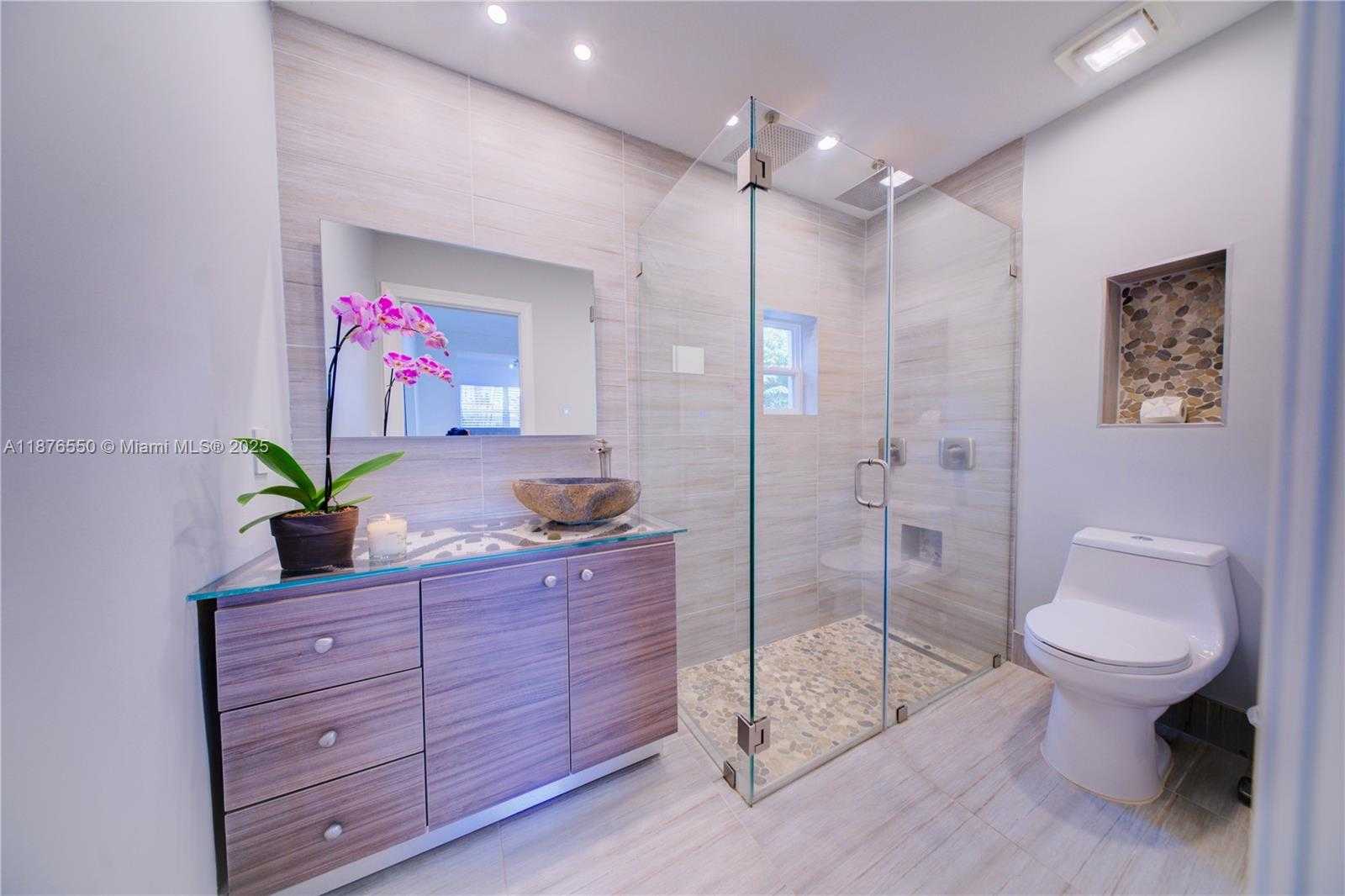 Small Image of 7 MONTILLA AVE, Coral Gables Number 20