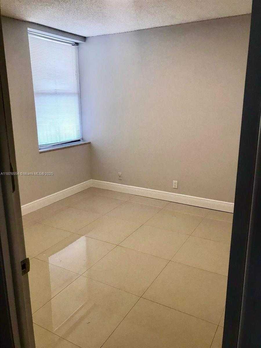 Small Image of 20381 NORTH EAST 30TH AVE #206-7, Aventura Number 17