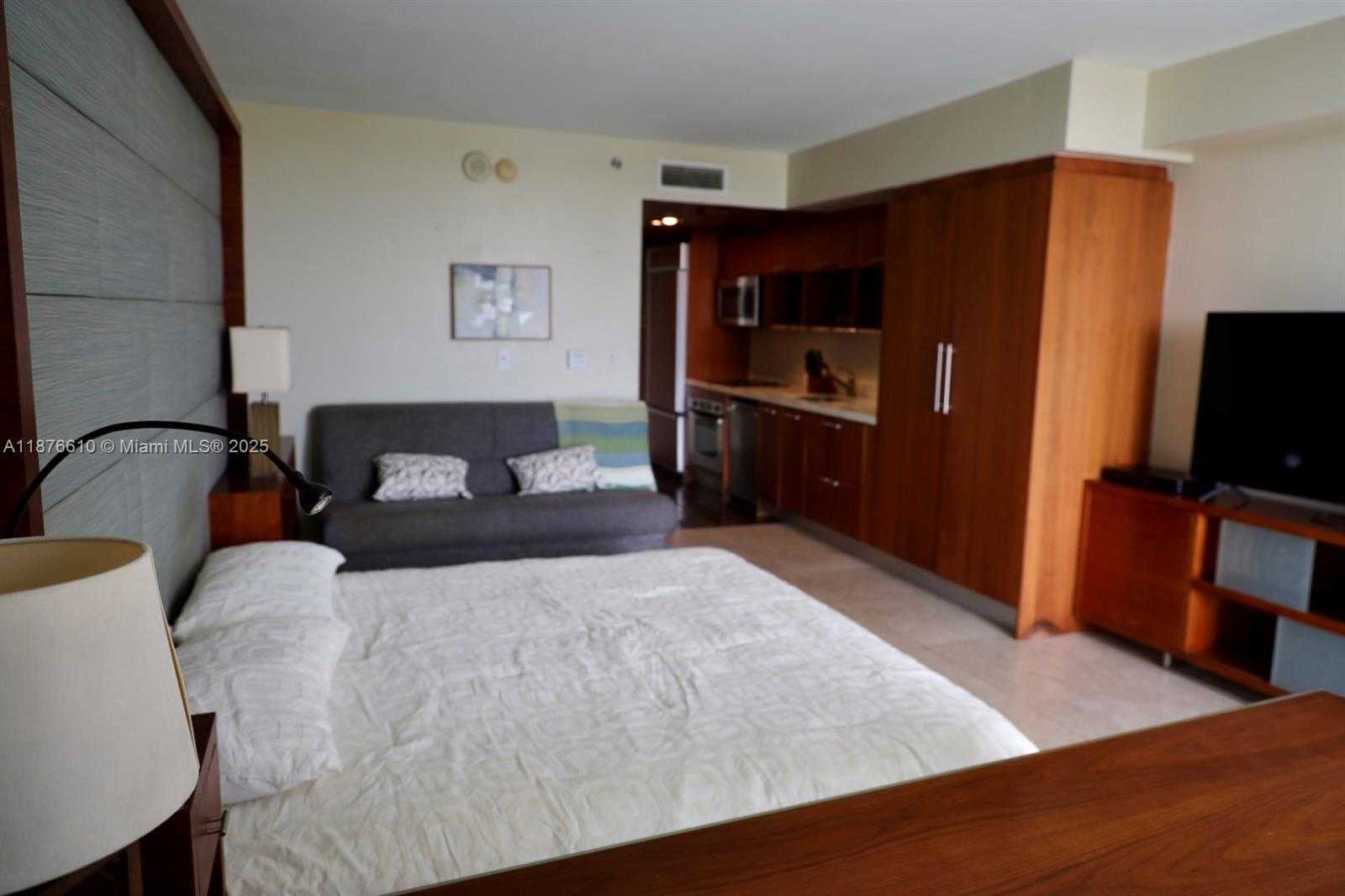 Small Image of 50 BISCAYNE BLVD #606, Miami Number 7