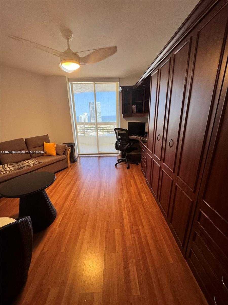 Small Image of 3530 MYSTIC POINTE DR #3111, Aventura Number 11