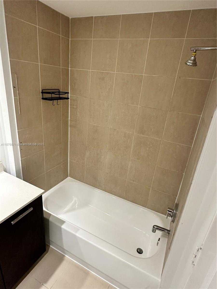 Small Image of 333 NORTH EAST 24TH ST #1411, Miami Number 10