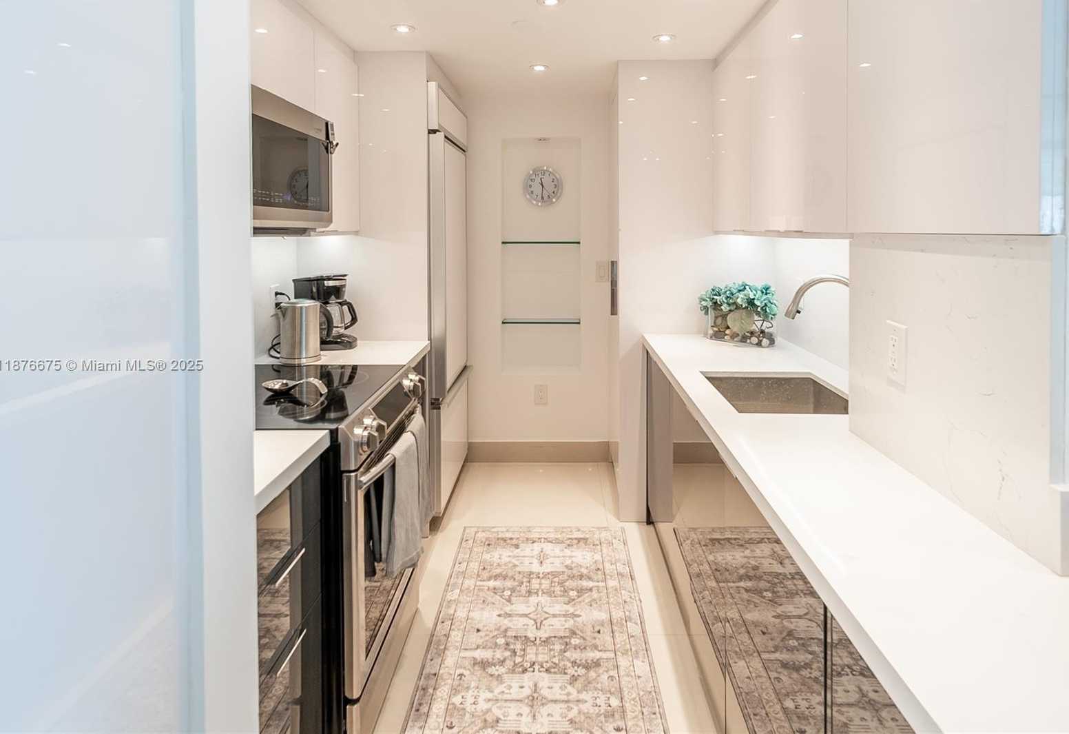 Small Image of 10275 COLLINS AVE #720, Bal Harbour Number 14