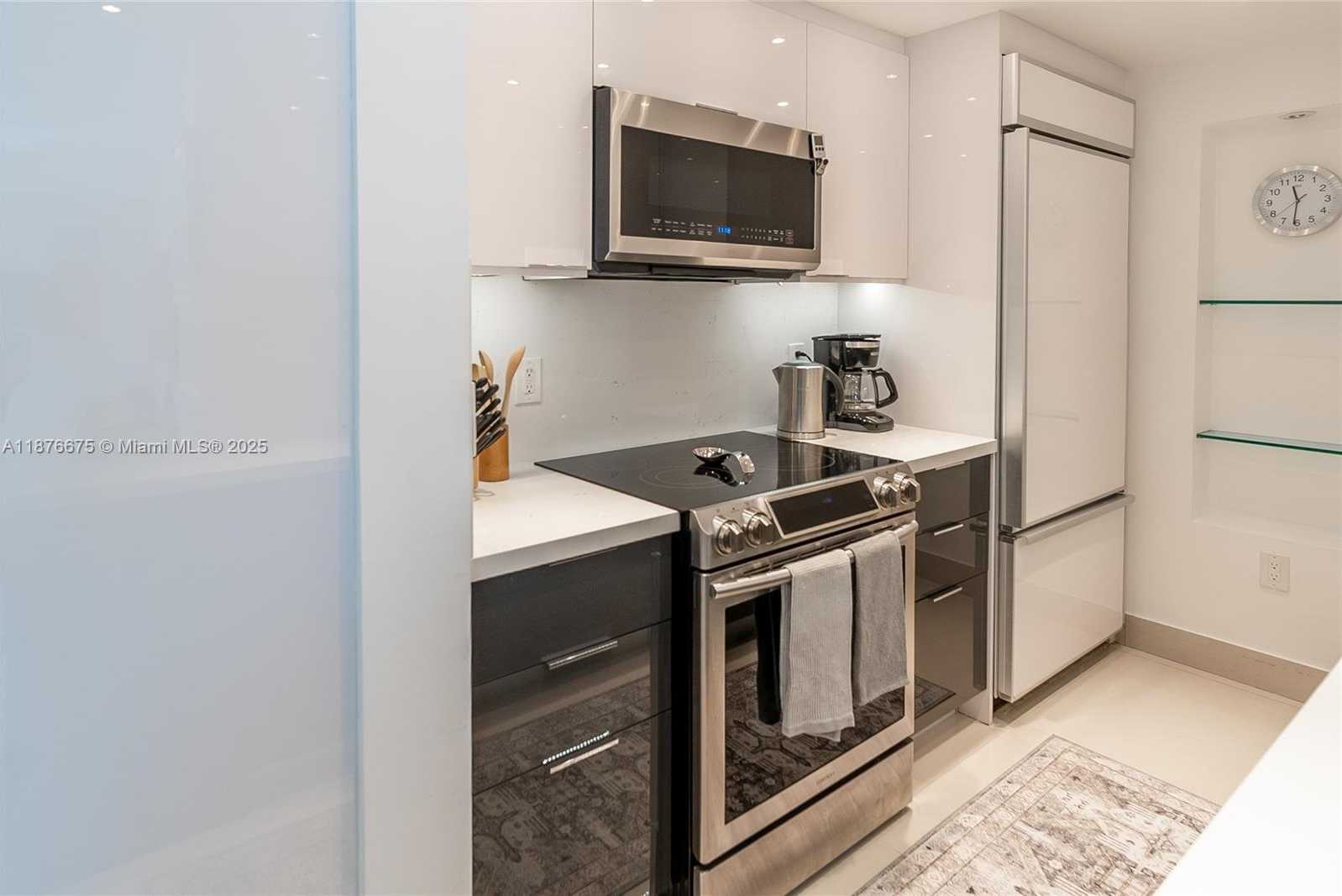 Small Image of 10275 COLLINS AVE #720, Bal Harbour Number 16