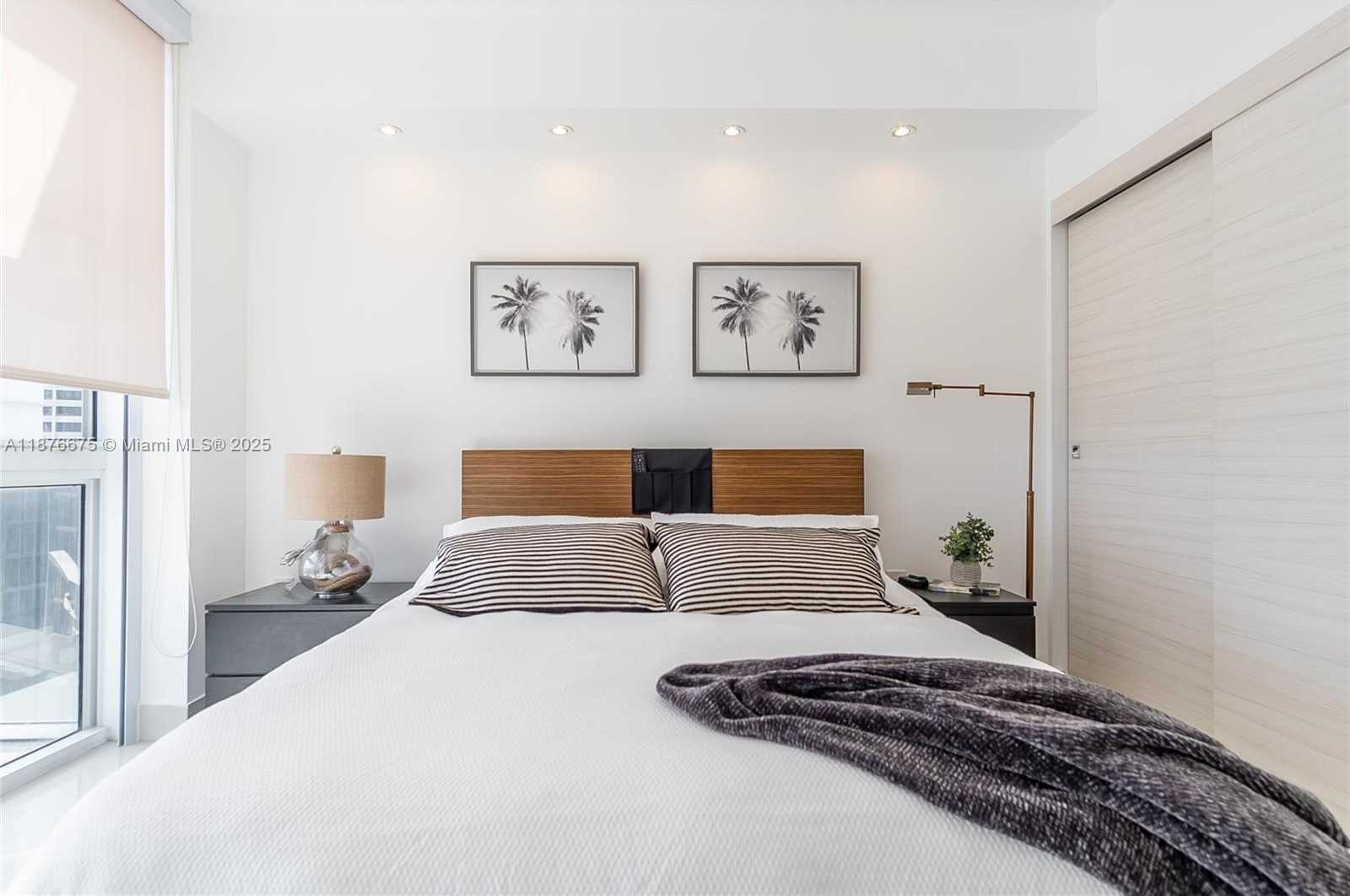 Small Image of 10275 COLLINS AVE #720, Bal Harbour Number 28