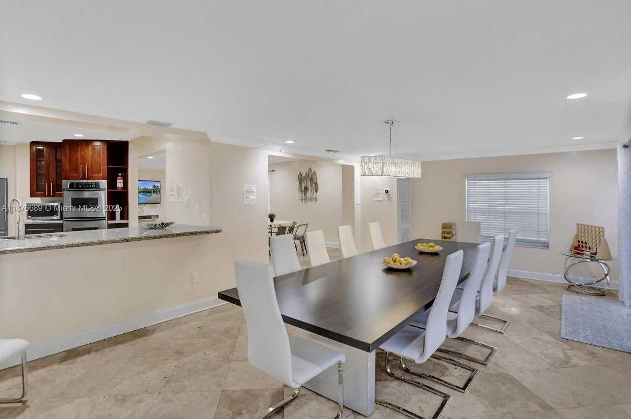 Small Image of 2423 NORTH EAST 202ND ST, Aventura Number 10