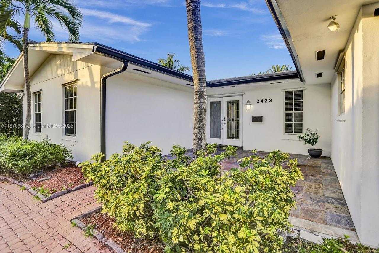 Small Image of 2423 NORTH EAST 202ND ST, Aventura Number 2