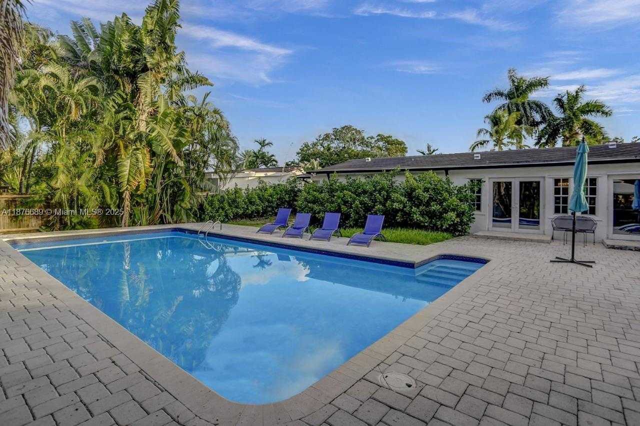 Small Image of 2423 NORTH EAST 202ND ST, Aventura Number 23