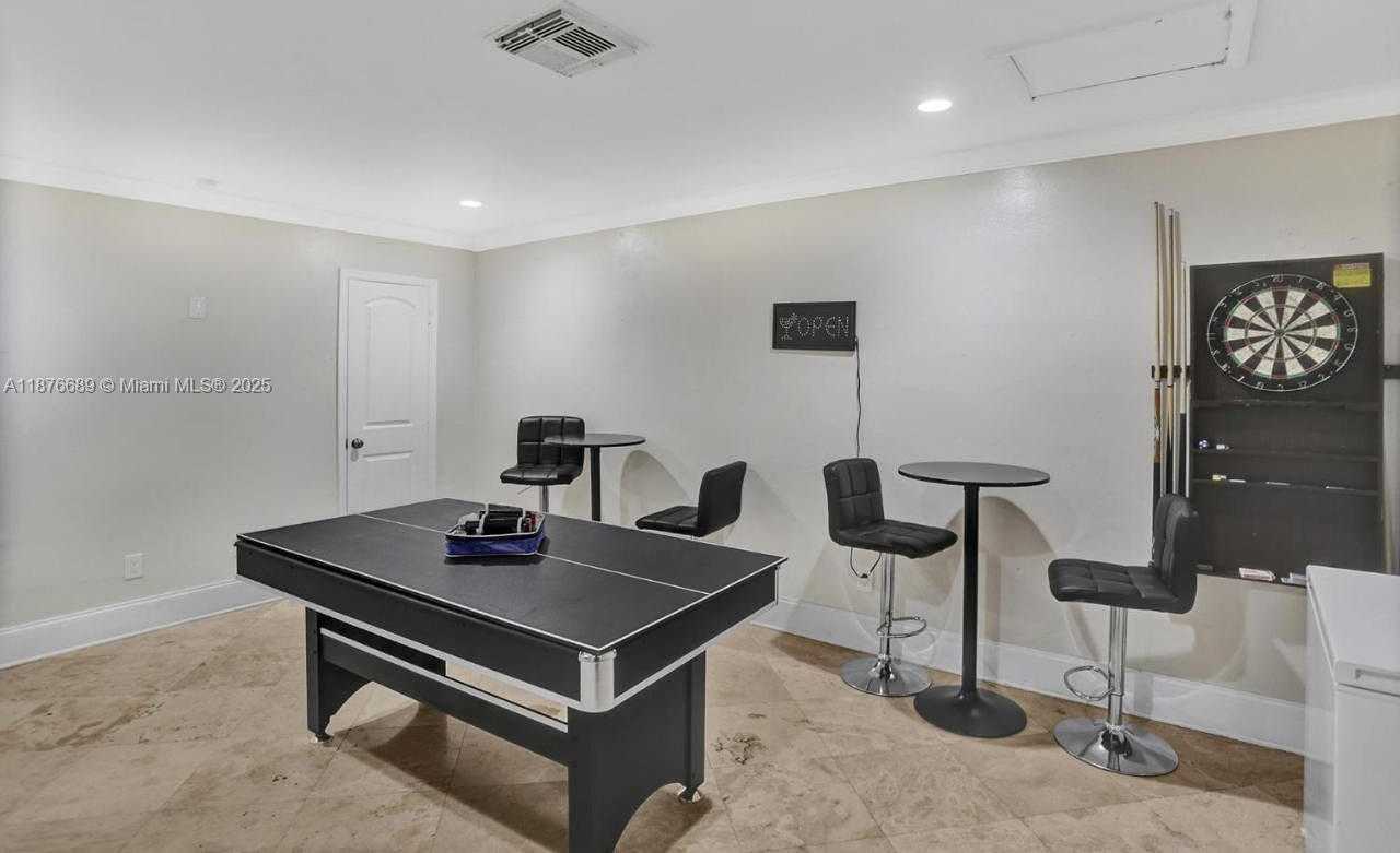 Small Image of 2423 NORTH EAST 202ND ST, Aventura Number 27