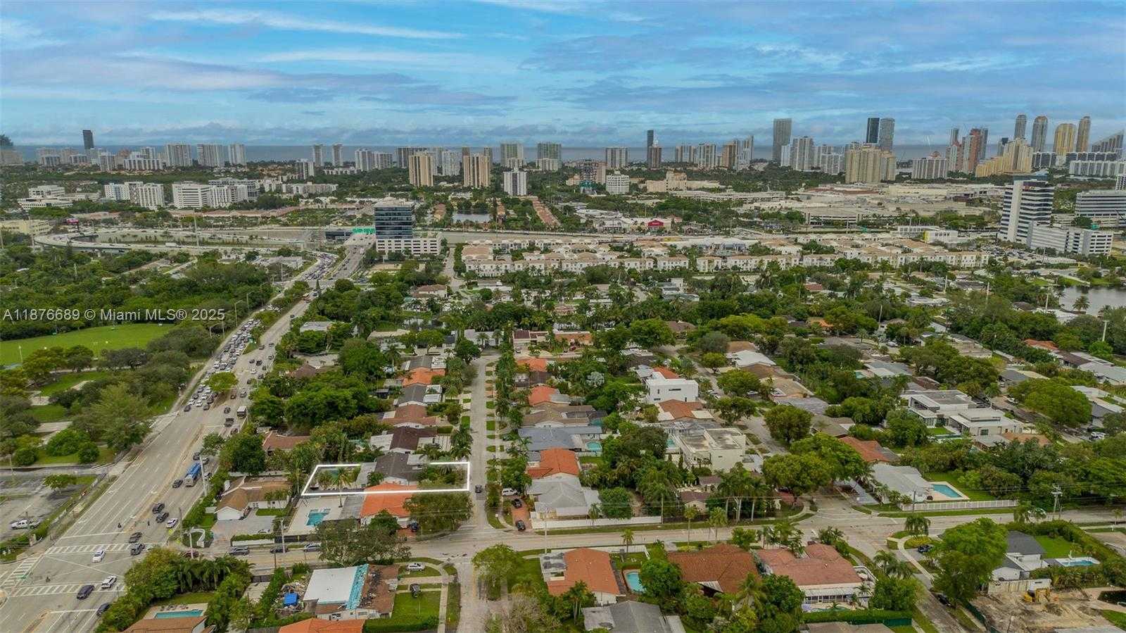 Small Image of 2423 NORTH EAST 202ND ST, Aventura Number 7