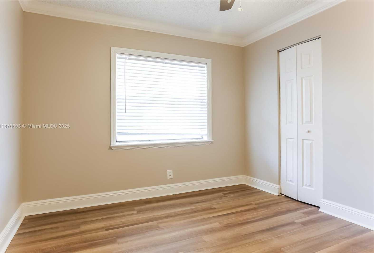 Small Image of 4824 SARATOGA RD, West Palm Beach Number 13