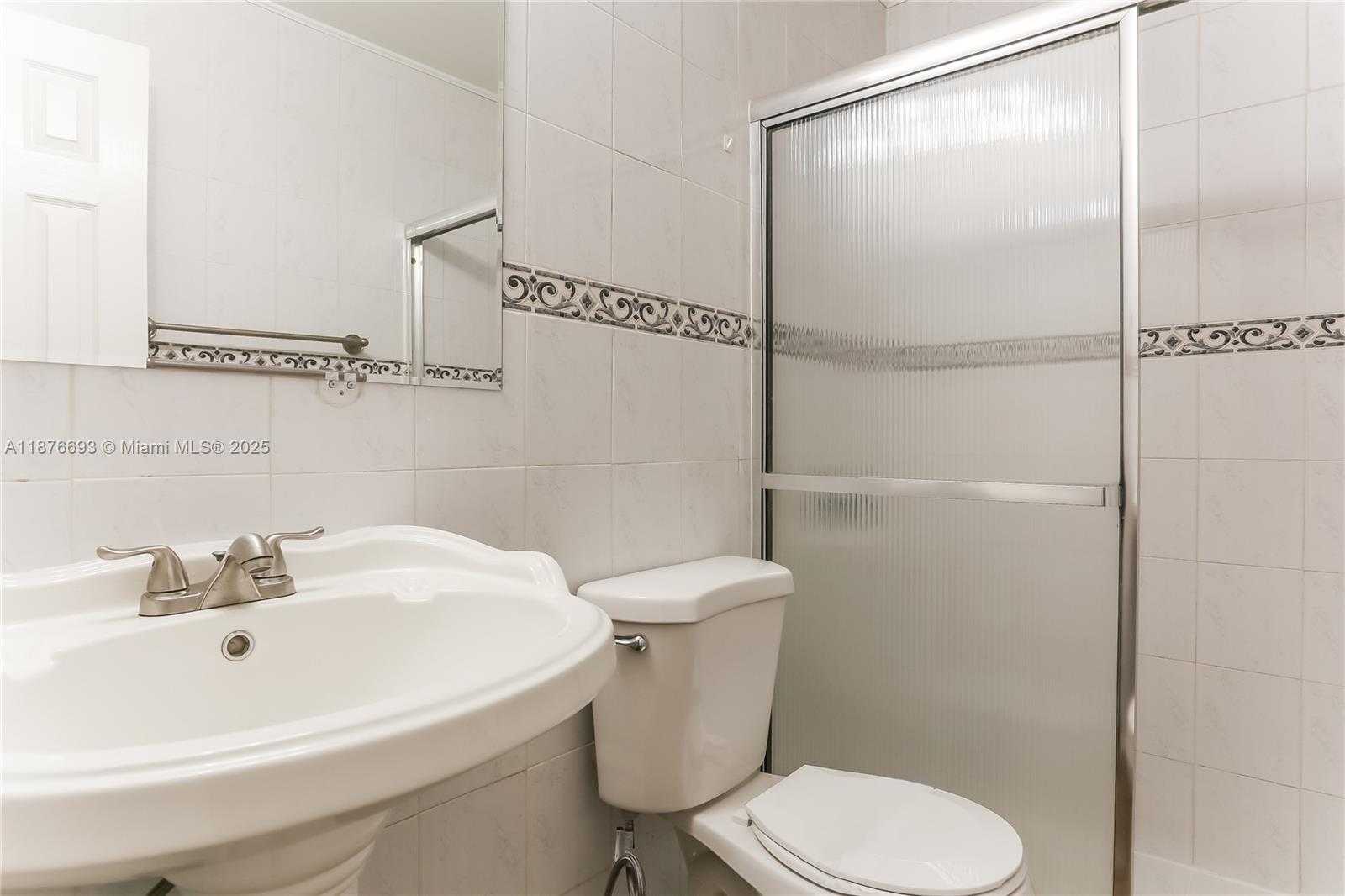 Small Image of 4824 SARATOGA RD, West Palm Beach Number 8