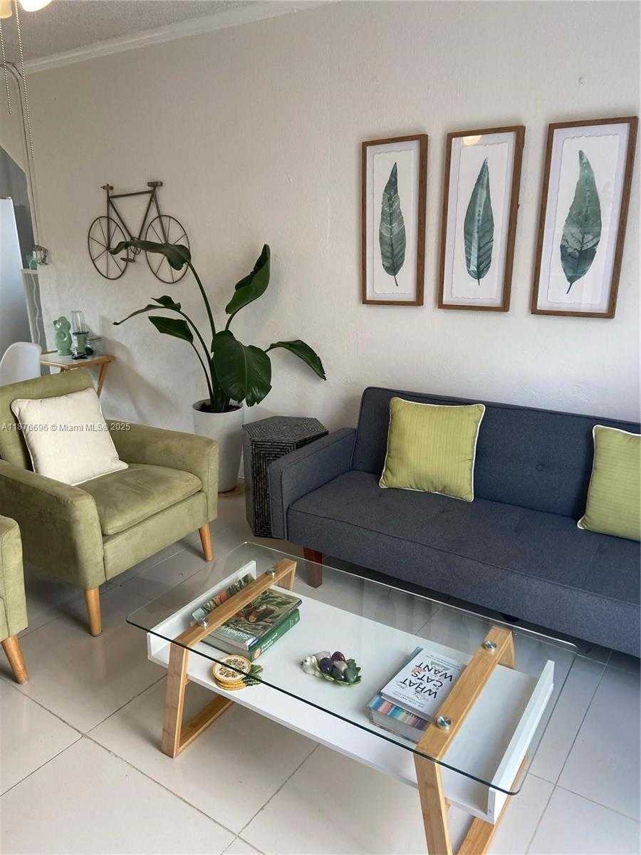Small Image of 1678 SOUTH WEST 11TH ST #1, Miami Number 3