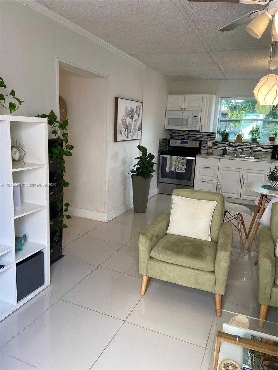 Small Image of 1678 SOUTH WEST 11TH ST #1, Miami Number 4