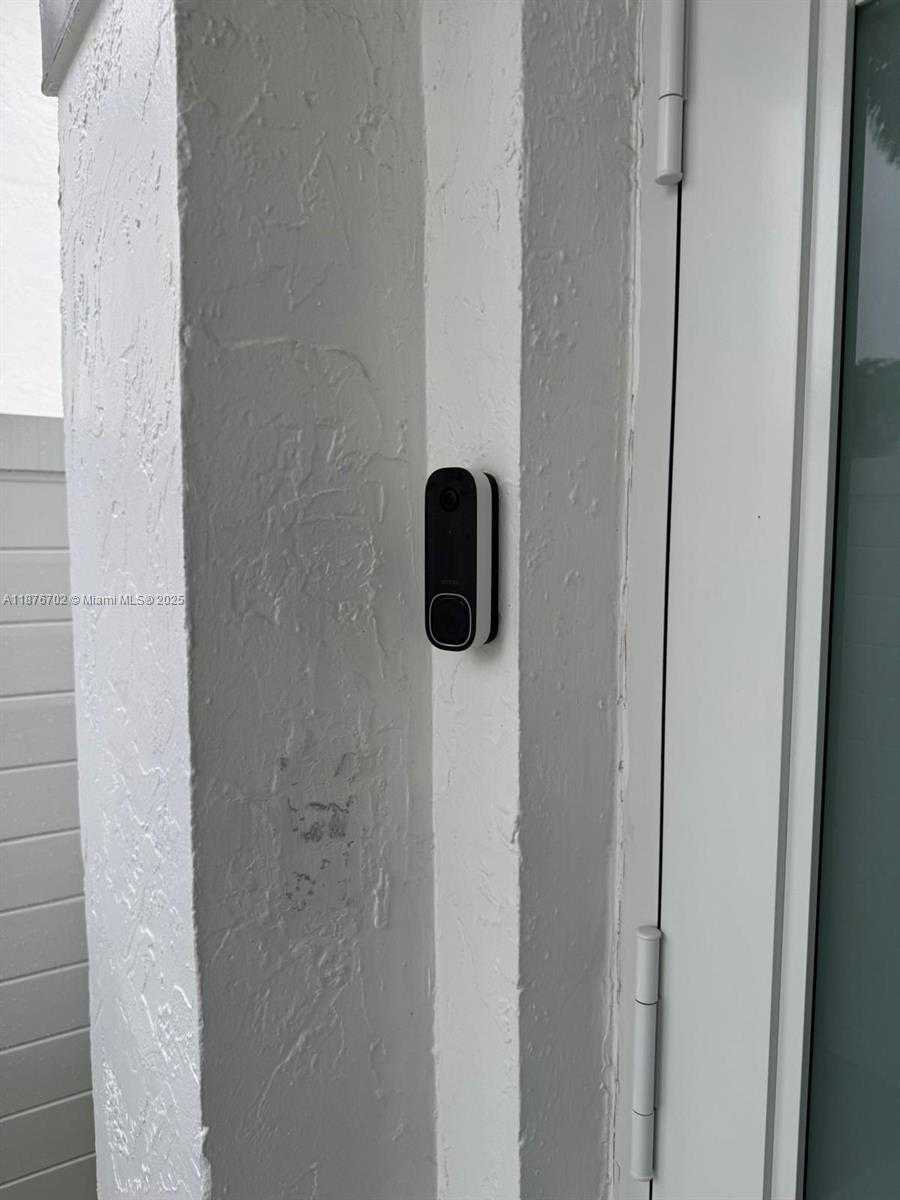 Small Image of 14223 SOUTH WEST 92ND ST, Miami Number 20
