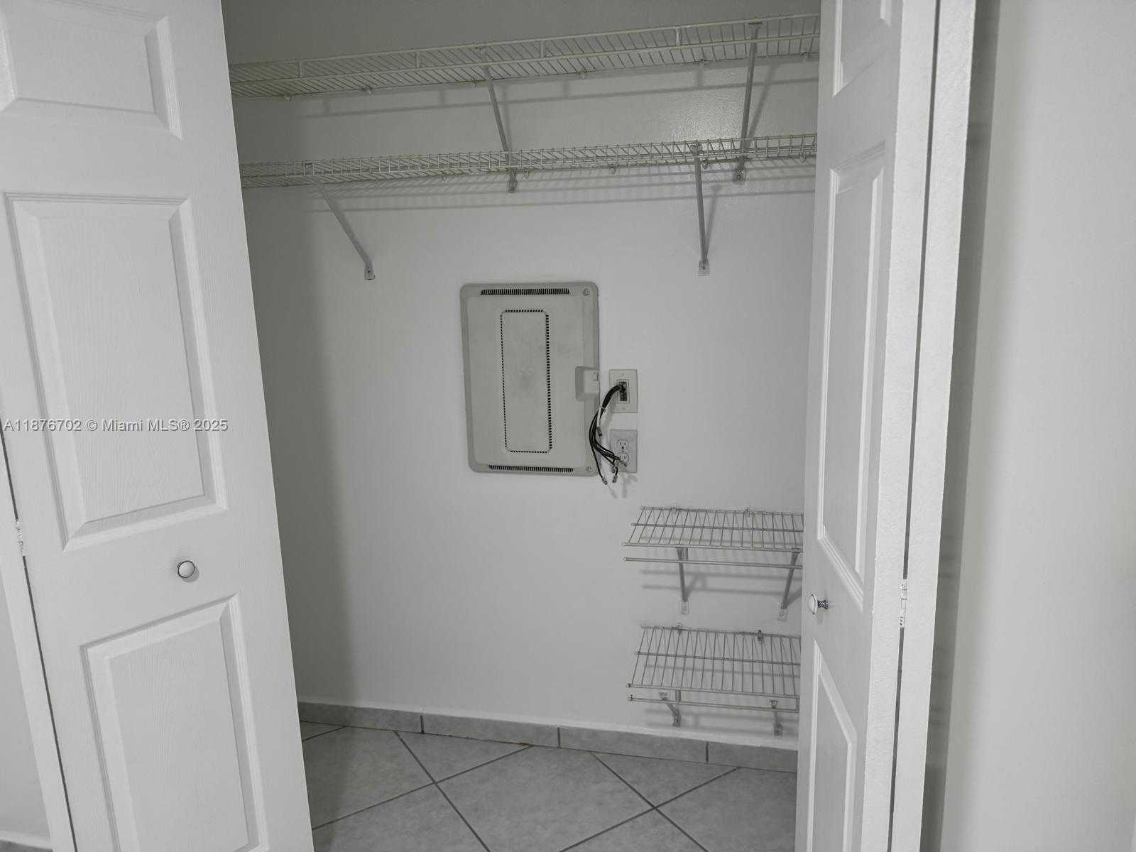 Small Image of 14223 SOUTH WEST 92ND ST, Miami Number 22