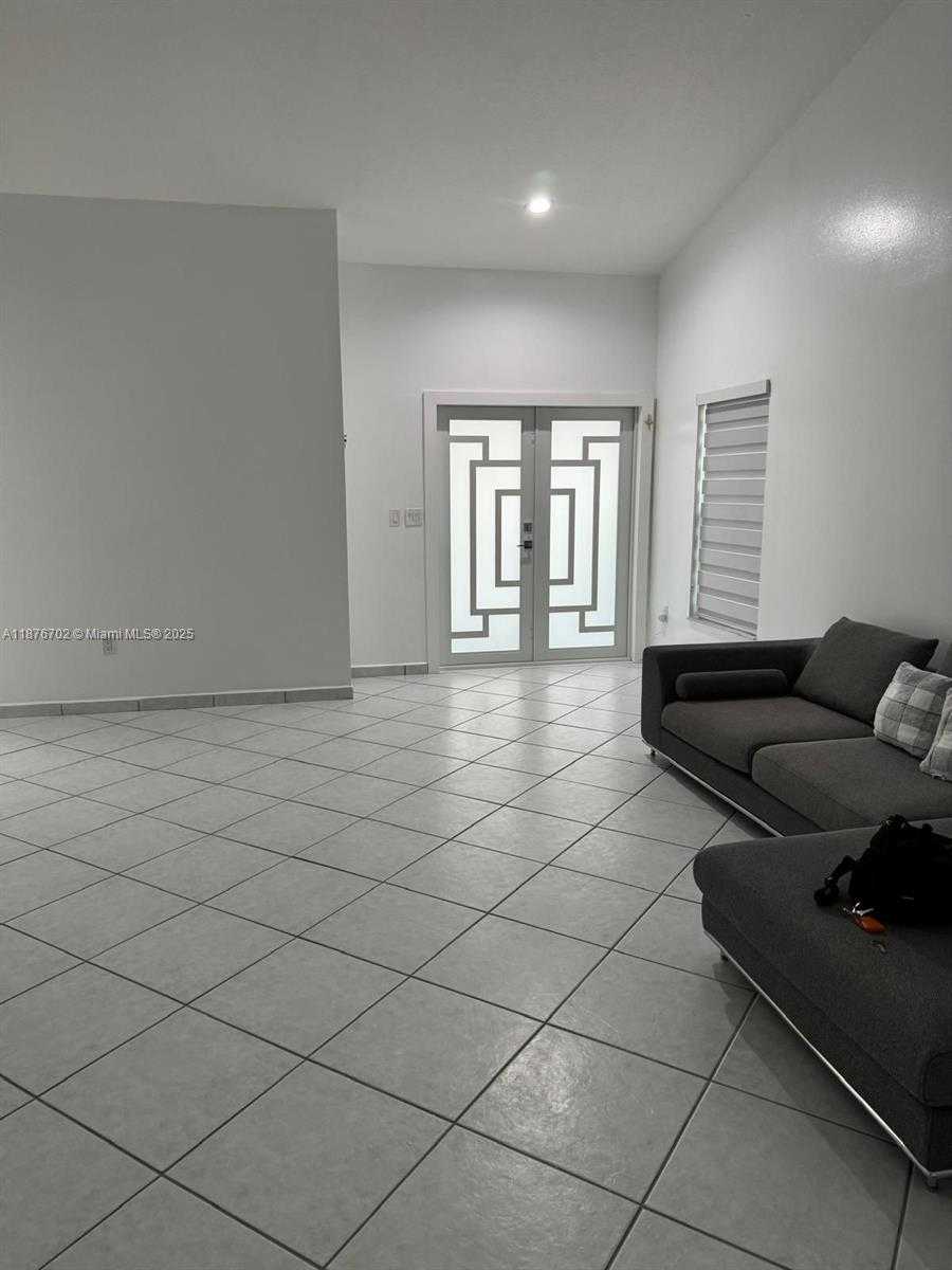 Small Image of 14223 SOUTH WEST 92ND ST, Miami Number 27