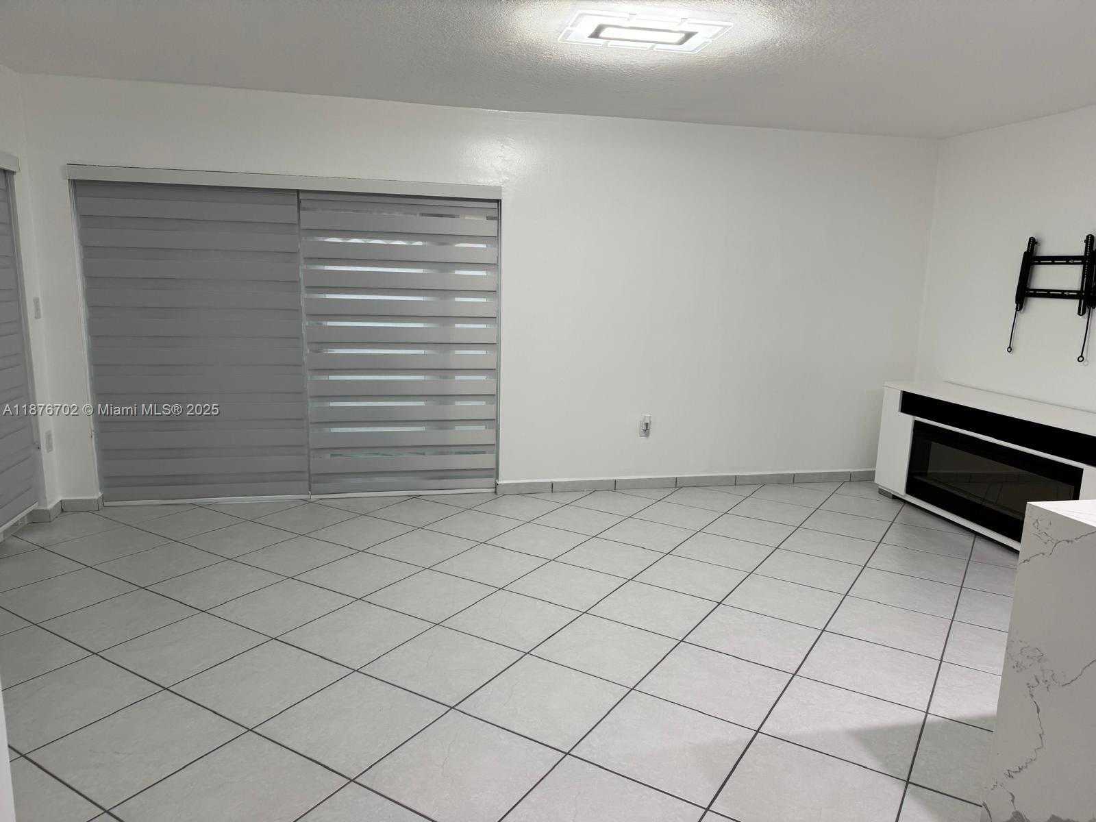 Small Image of 14223 SOUTH WEST 92ND ST, Miami Number 32