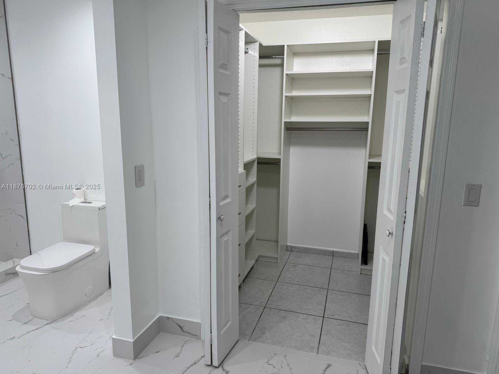 Small Image of 14223 SOUTH WEST 92ND ST, Miami Number 7