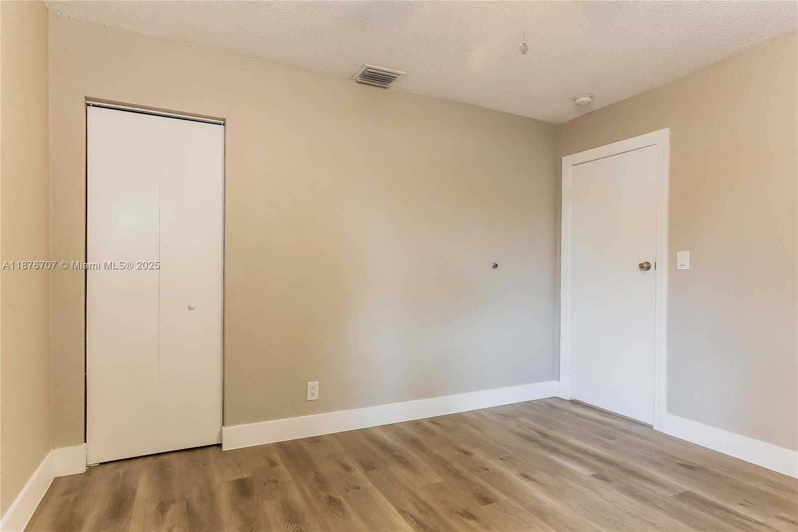 Small Image of 5011 NORTH WEST 17TH ST, Lauderhill Number 11